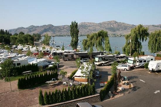 Walton’s Lakefront RV Resort