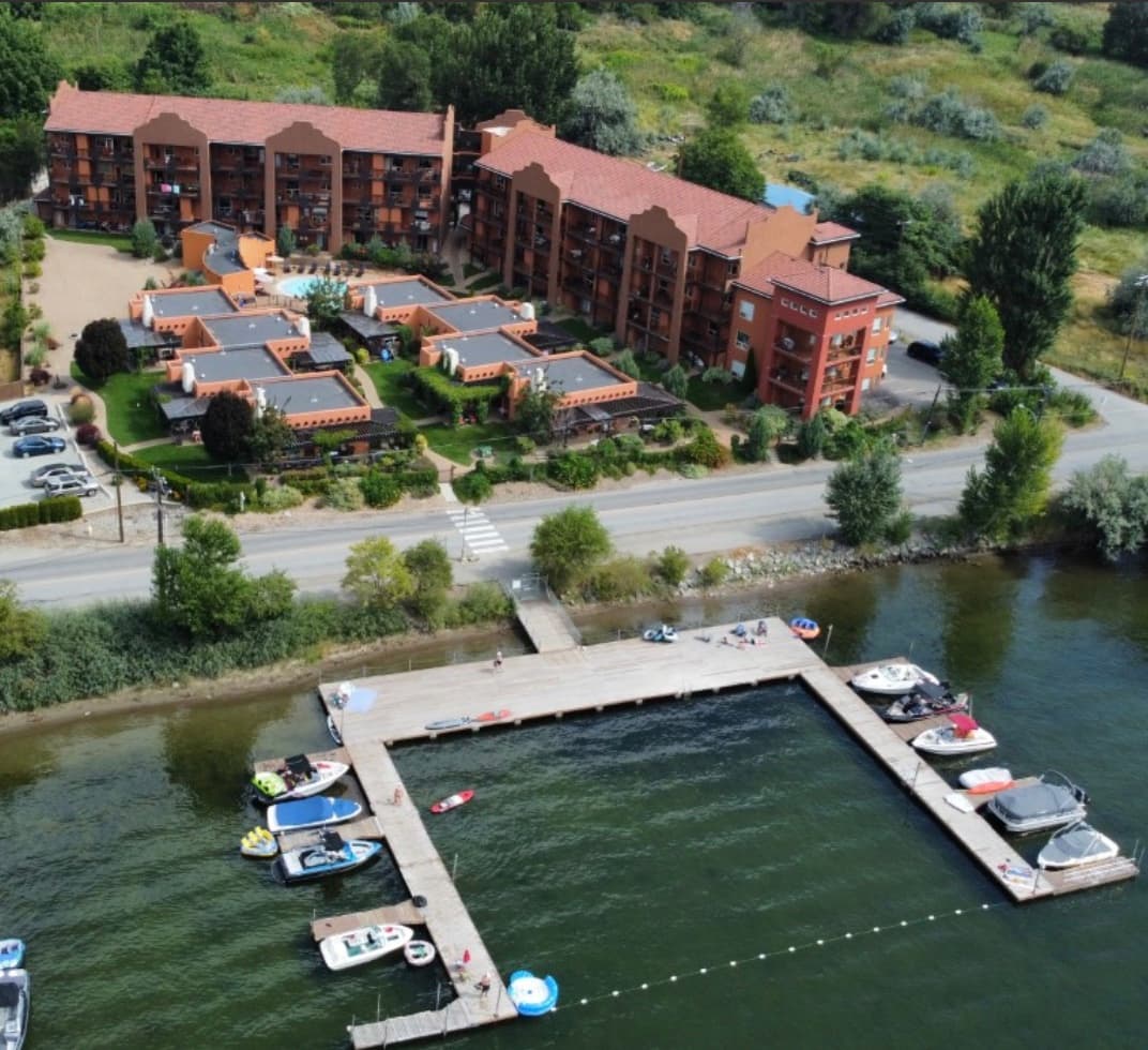 Lakeshore Villas Resort